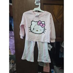 2t brand new hello, kitty outfit.Item 262